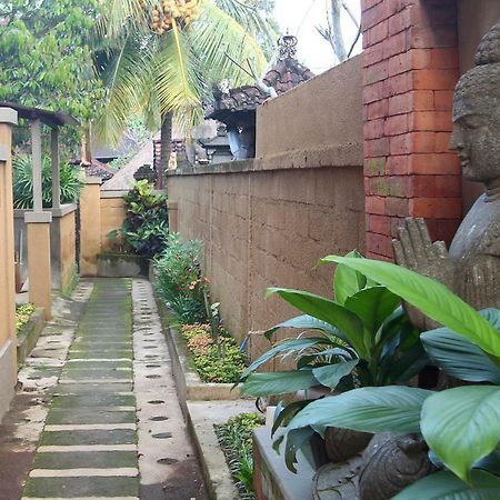 Utu Homestay Ubud Eksteriør bilde